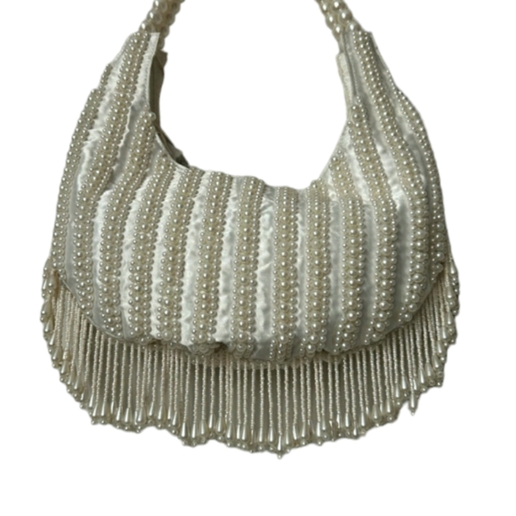 Viral pearl beaded purse - Picture 4 of 4